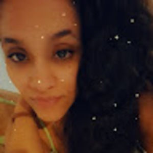 Meet your Posher, Yaritza